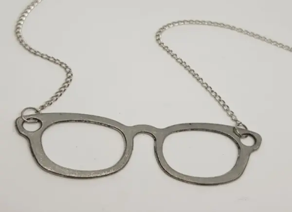 Glasses Necklace GOLDEN - Image 2